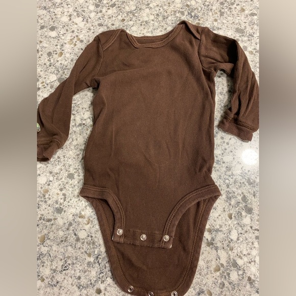 Carters 3 piece set neon green brown shorts top Onsie boys 12 month - Picture 5 of 9